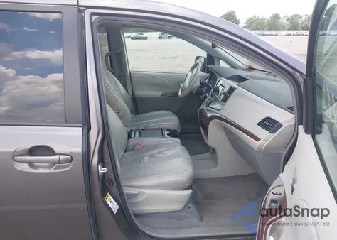 2011 Toyota Sienna Xle V6 из США, поврежденный, VIN 5TDYK3DC9BS084659